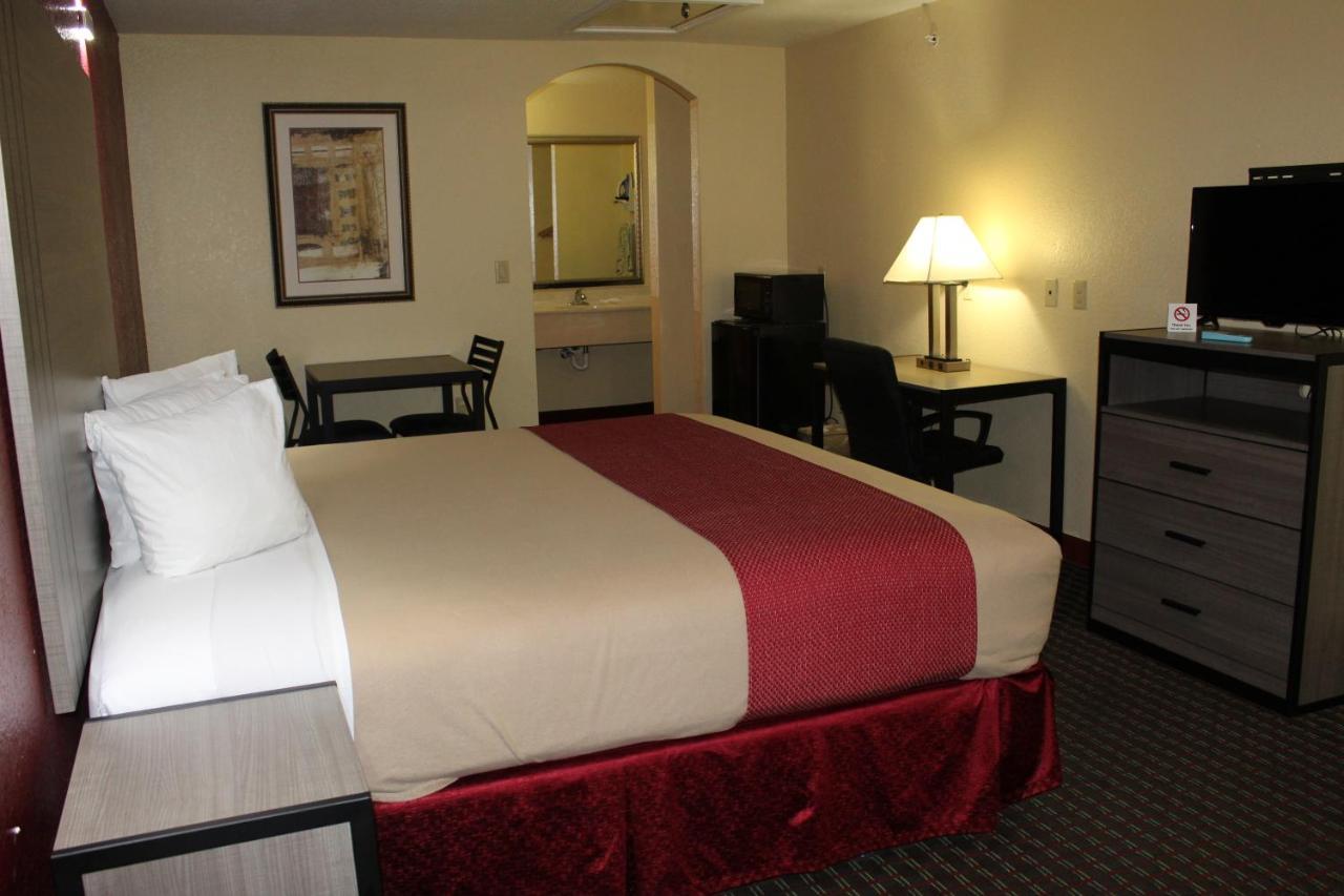 Scottish Inns ฟอร์ตเวิร์ท ภายนอก รูปภาพ