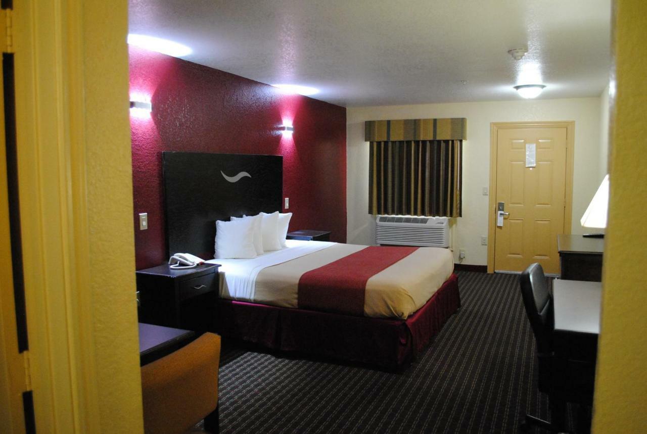 Scottish Inns ฟอร์ตเวิร์ท ภายนอก รูปภาพ